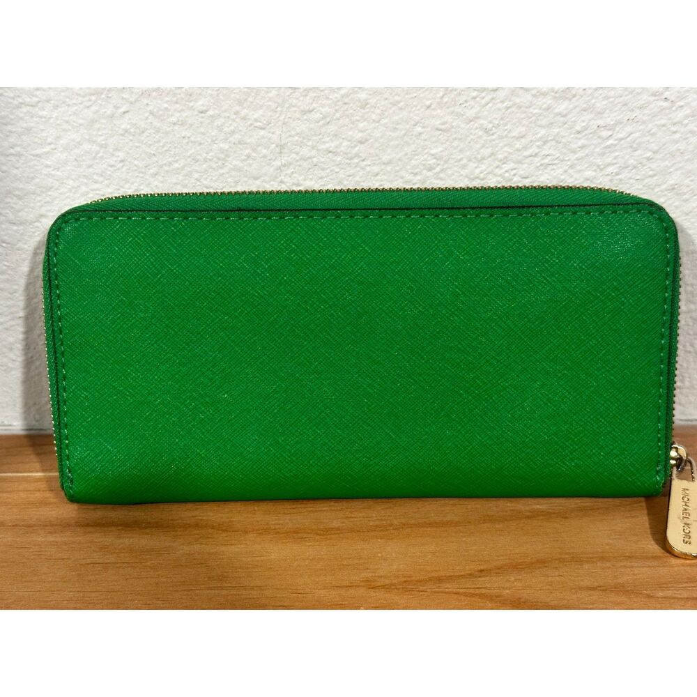 Michael Kors Jet Set Continental Saffiano Wallet in Green - Picture 2 of 6